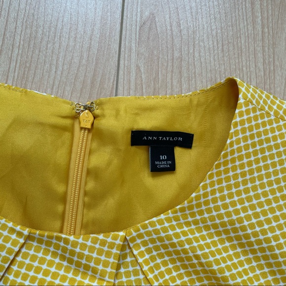 Ann Taylor Yellow and White Print Belted Dress Size 10 - Picture 6 of 6